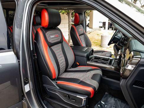 Used 2023 Ford F250 Lariat w/ Lariat Ultimate Package image 31