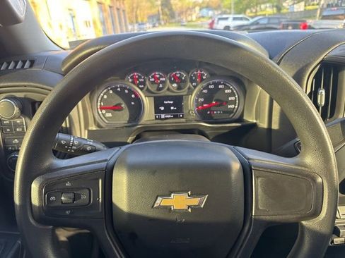 Used 2020 Chevrolet Silverado 1500 Custom w/ Custom Value Package image 18