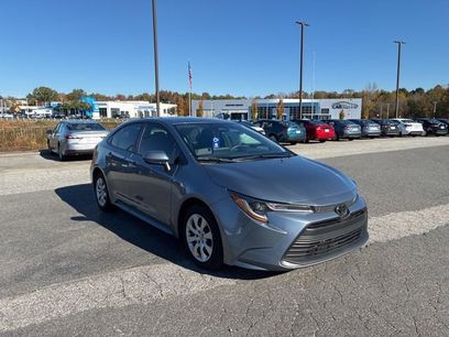 Used 2025 Toyota Corolla LE
