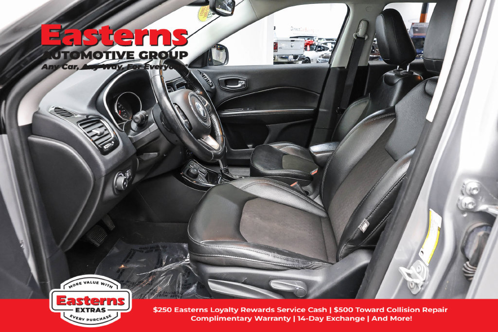 Used 2020 Jeep Compass Latitude AWD/4WD image 16