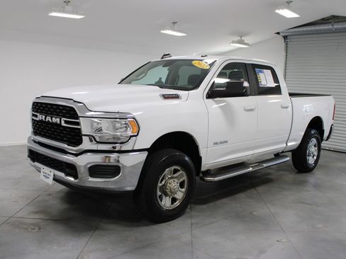Used 2022 RAM 3500 Big Horn image 4