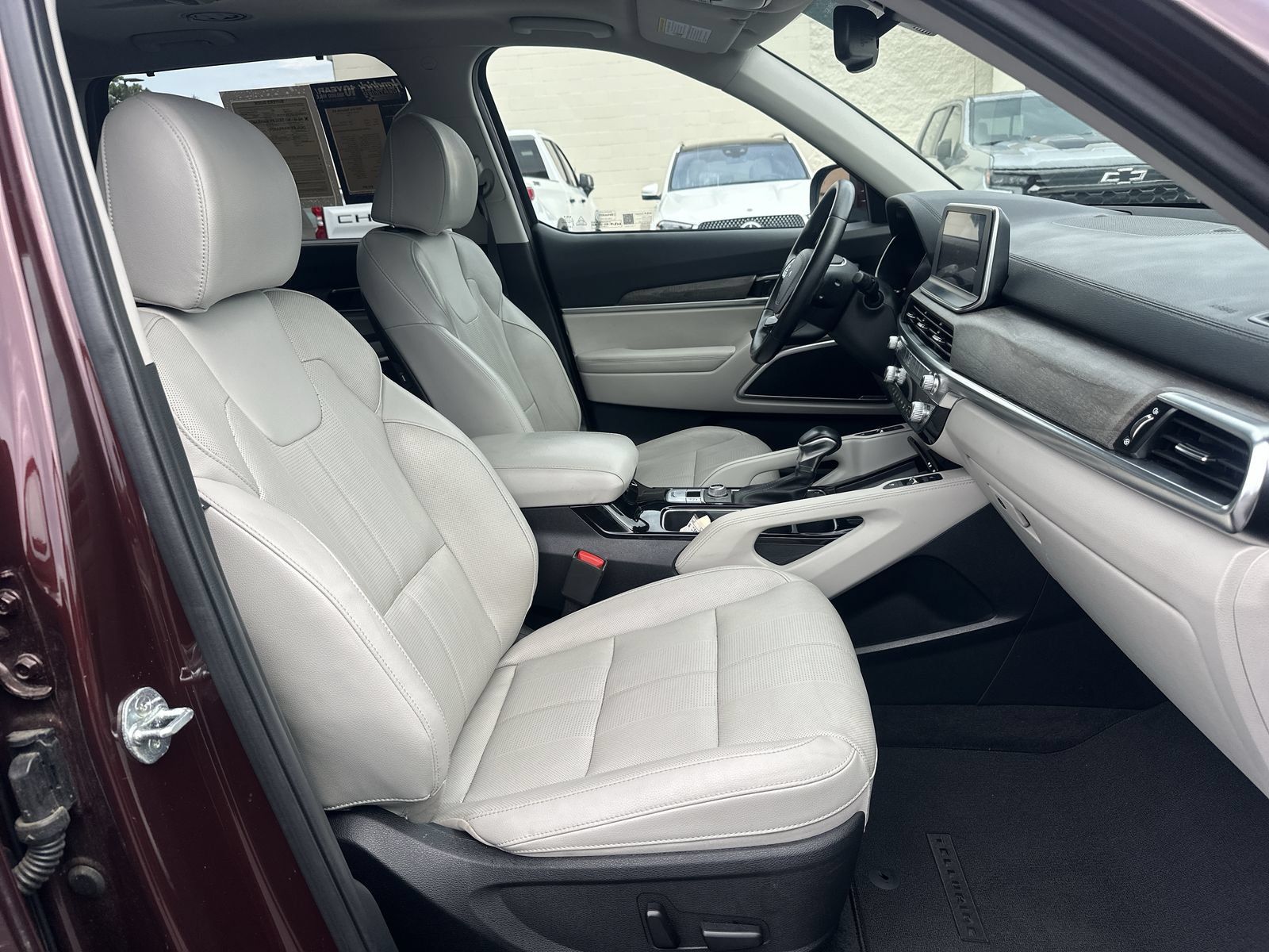 Used 2022 Kia Telluride EX w/ EX Premium Package AWD/4WD image 22