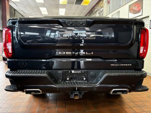Used 2024 GMC Sierra 1500 Denali Ultimate AWD/4WD image 10
