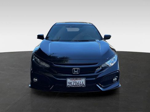 Used 2017 Honda Civic Sport Touring image 3