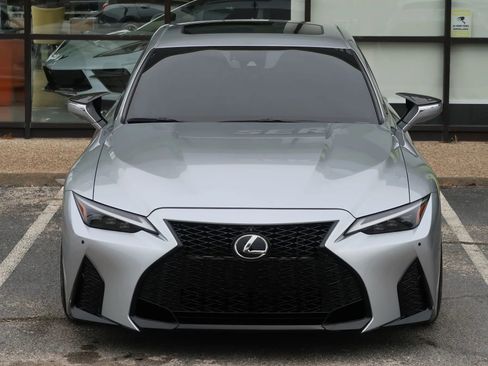 Used 2023 Lexus IS 500 image 4