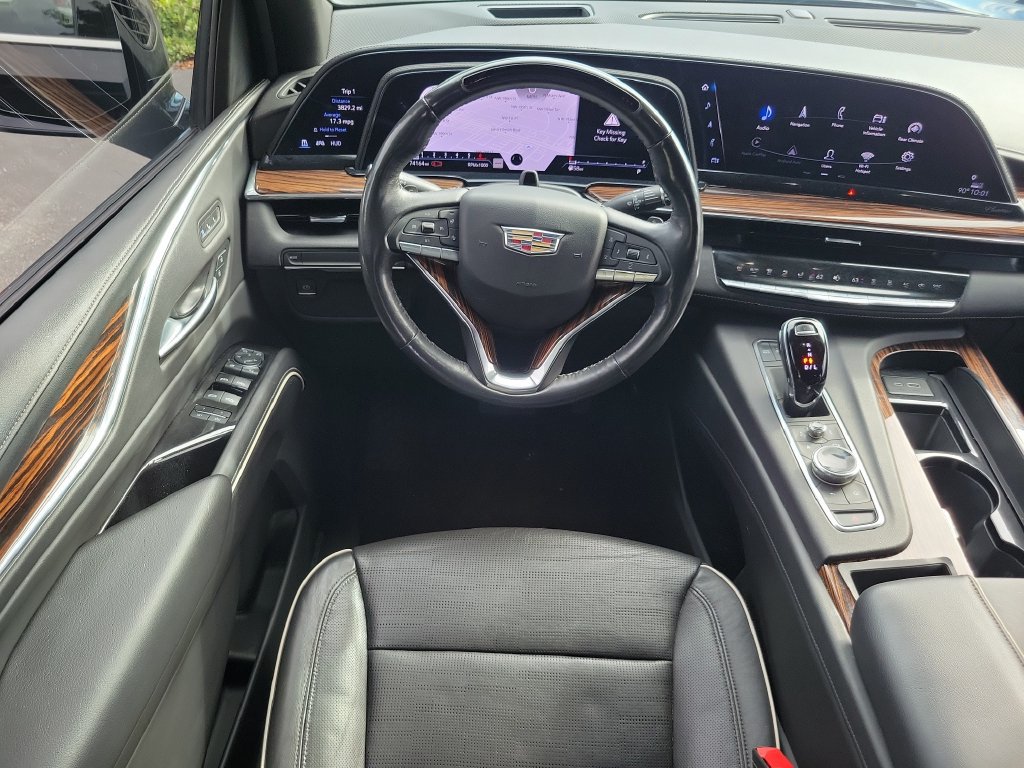Used 2023 Cadillac Escalade ESV Premium Luxury RWD image 16