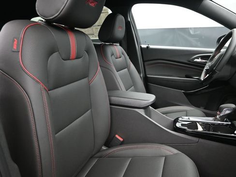 New 2026 Chevrolet Trax RS w/ Sunroof Package FWD image 18