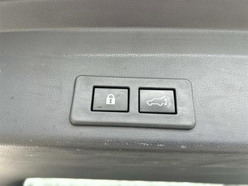 Used 2023 Subaru Ascent Touring image 19