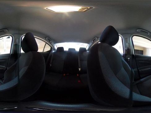 Used 2025 Nissan Versa SV FWD image 40