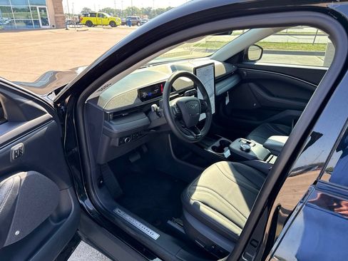 Used 2023 Ford Mustang Mach-E Premium RWD image 21