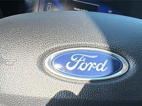 Certified 2022 Ford Escape SEL w/ Technology Package image 18