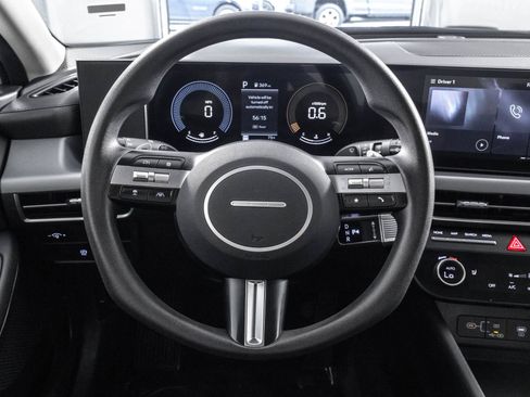 Used 2025 Hyundai Sonata SEL FWD image 28