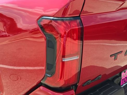 Used 2026 Toyota Tacoma SR5 image 33