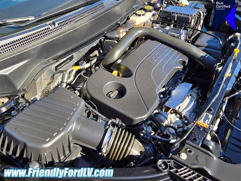 Used 2023 GMC Terrain SLE w/ Driver Convenience Package image 17