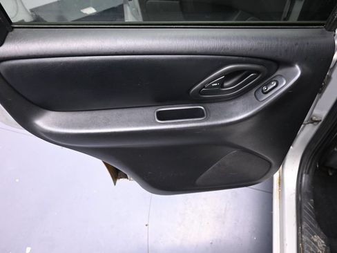 Used 2003 Ford Escape Limited FWD image 23