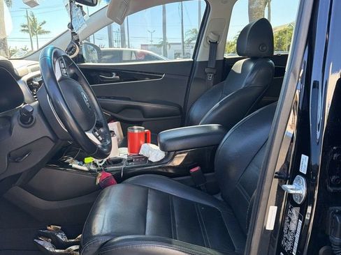 Used 2019 Kia Sorento SX FWD image 5