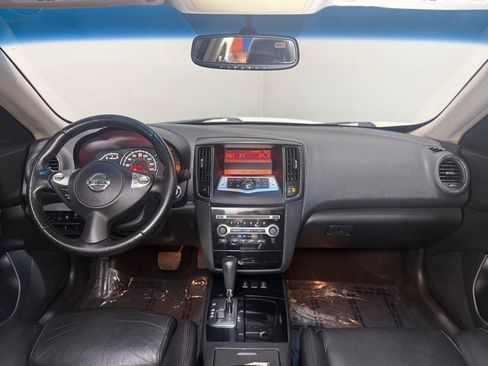 Used 2010 Nissan Maxima 3.5 SV w/ Cold Pkg FWD image 11