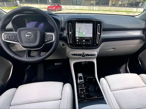 New 2026 Volvo XC40 B5 Plus w/ Protection Package Premier AWD/4WD image 9