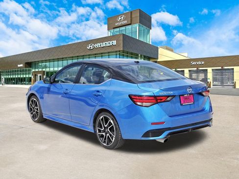 Used 2024 Nissan Sentra SR w/ SR Premium Package image 8