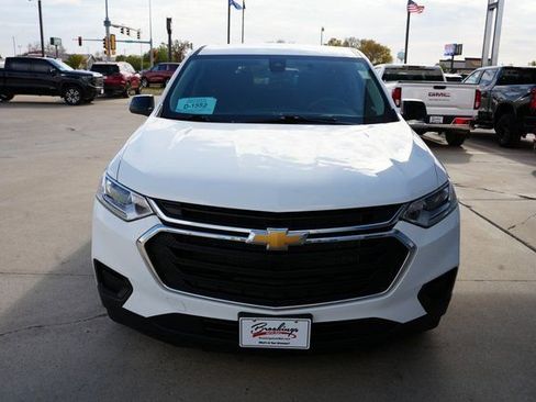 Used 2021 Chevrolet Traverse LS image 31