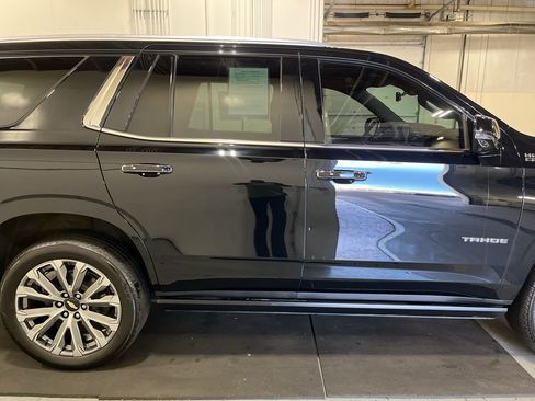 Used 2021 Chevrolet Tahoe High Country w/ Premium Package AWD/4WD image 4