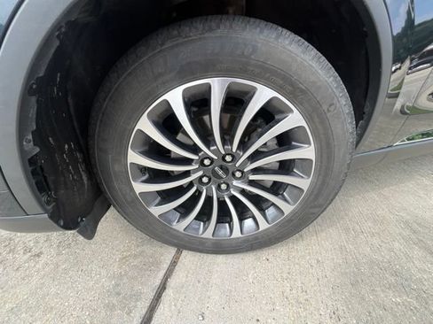 Used 2023 Lincoln Aviator Reserve w/ Equipment Group 201A RWD image 27
