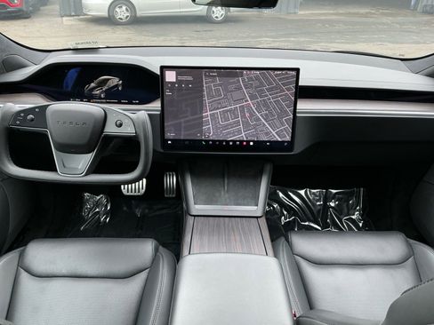 Used 2022 Tesla Model S image 16
