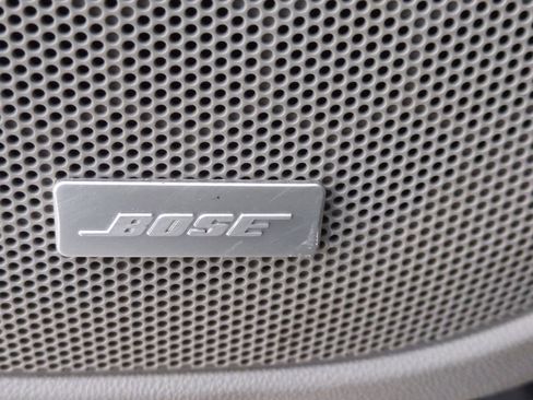 Used 2017 GMC Acadia SLT image 34