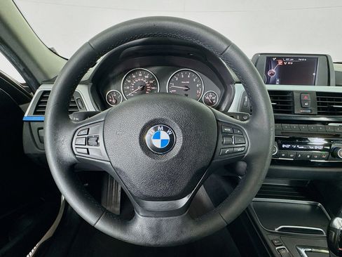 Used 2016 BMW 320i Sedan image 11