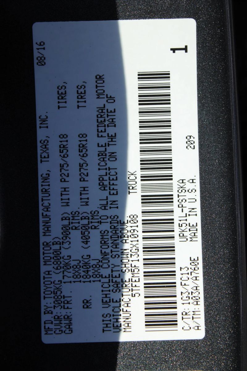 Used 2016 Toyota Tundra SR5 w/ SR5 Upgrade Package RWD image 6