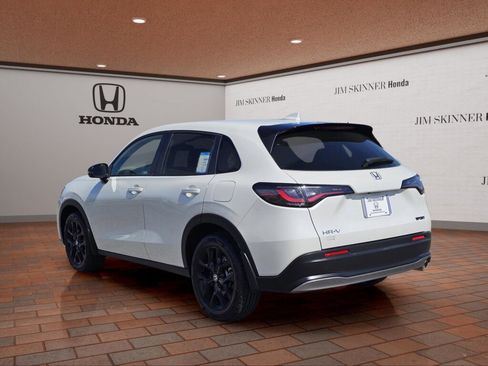 Certified 2024 Honda HR-V Sport image 13