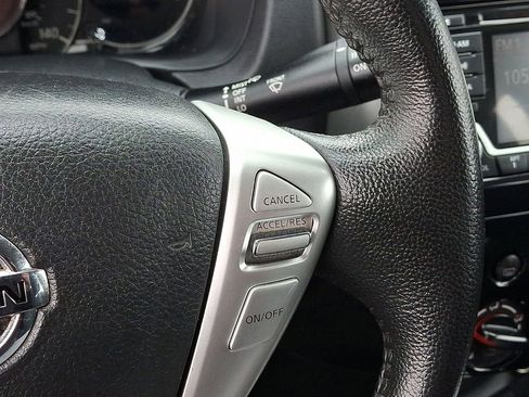 Used 2017 Nissan Versa Note SV FWD image 22