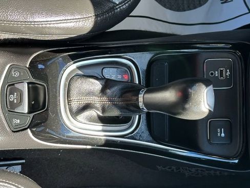 Used 2020 Jeep Compass Limited image 19