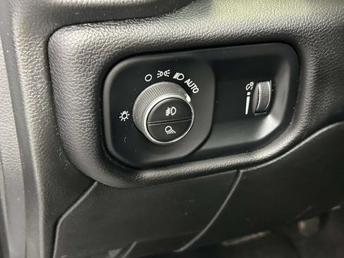 Used 2024 RAM 2500 Big Horn AWD/4WD image 21
