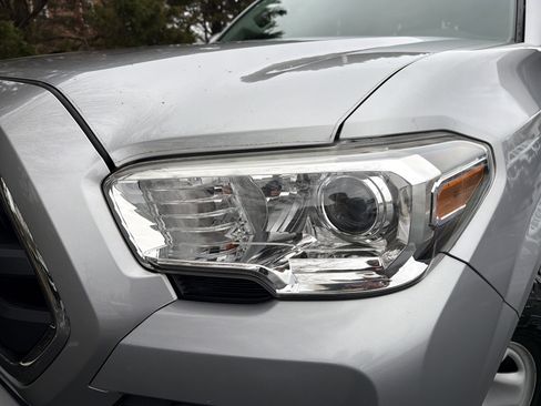 Used 2019 Toyota Tacoma SR5 image 6