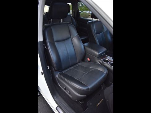 Used 2016 Nissan Pathfinder Platinum w/ Cargo Package FWD image 37