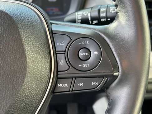 Used 2022 Toyota Corolla Cross LE image 24
