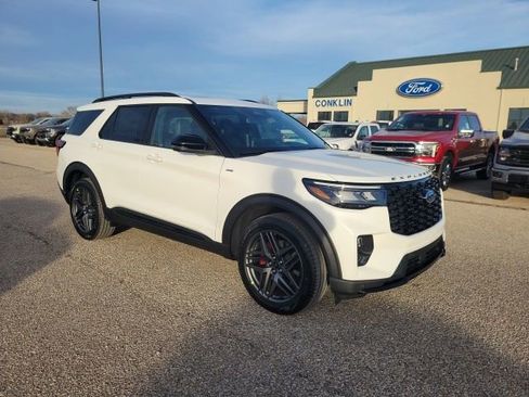 New 2026 Ford Explorer ST-Line w/ ST-Line Street Pack image 22