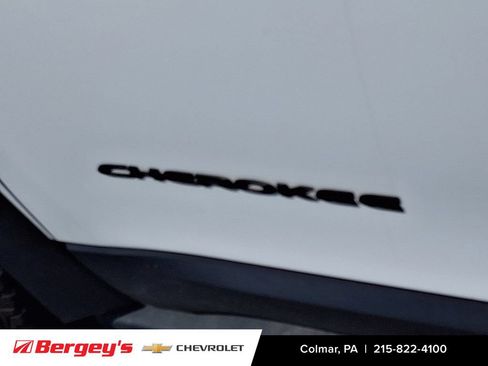 Used 2021 Jeep Cherokee Trailhawk w/ Sun, Sound & Nav Group AWD/4WD image 35