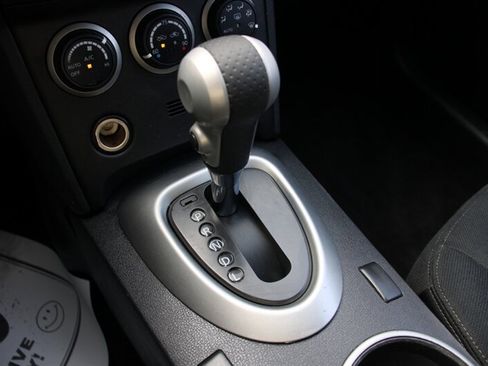 Used 2013 Nissan Rogue SV w/ Premium Pkg image 8