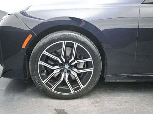 Certified 2023 BMW 760i xDrive image 9