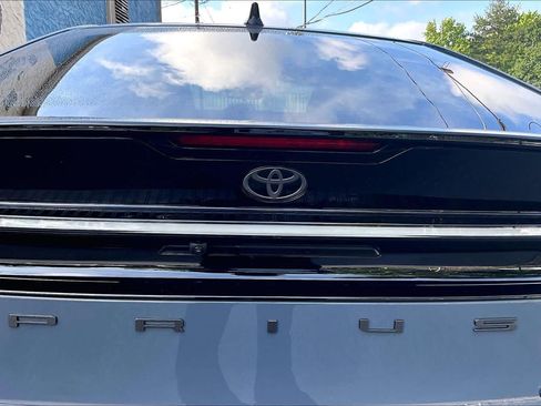 Certified 2026 Toyota Prius Plug-In Hybrid FWD image 31