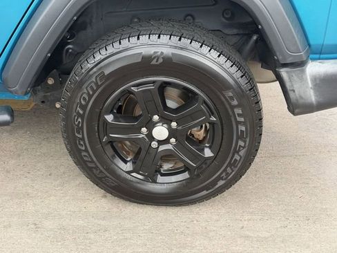 Used 2019 Jeep Wrangler Unlimited Sport S AWD/4WD image 9