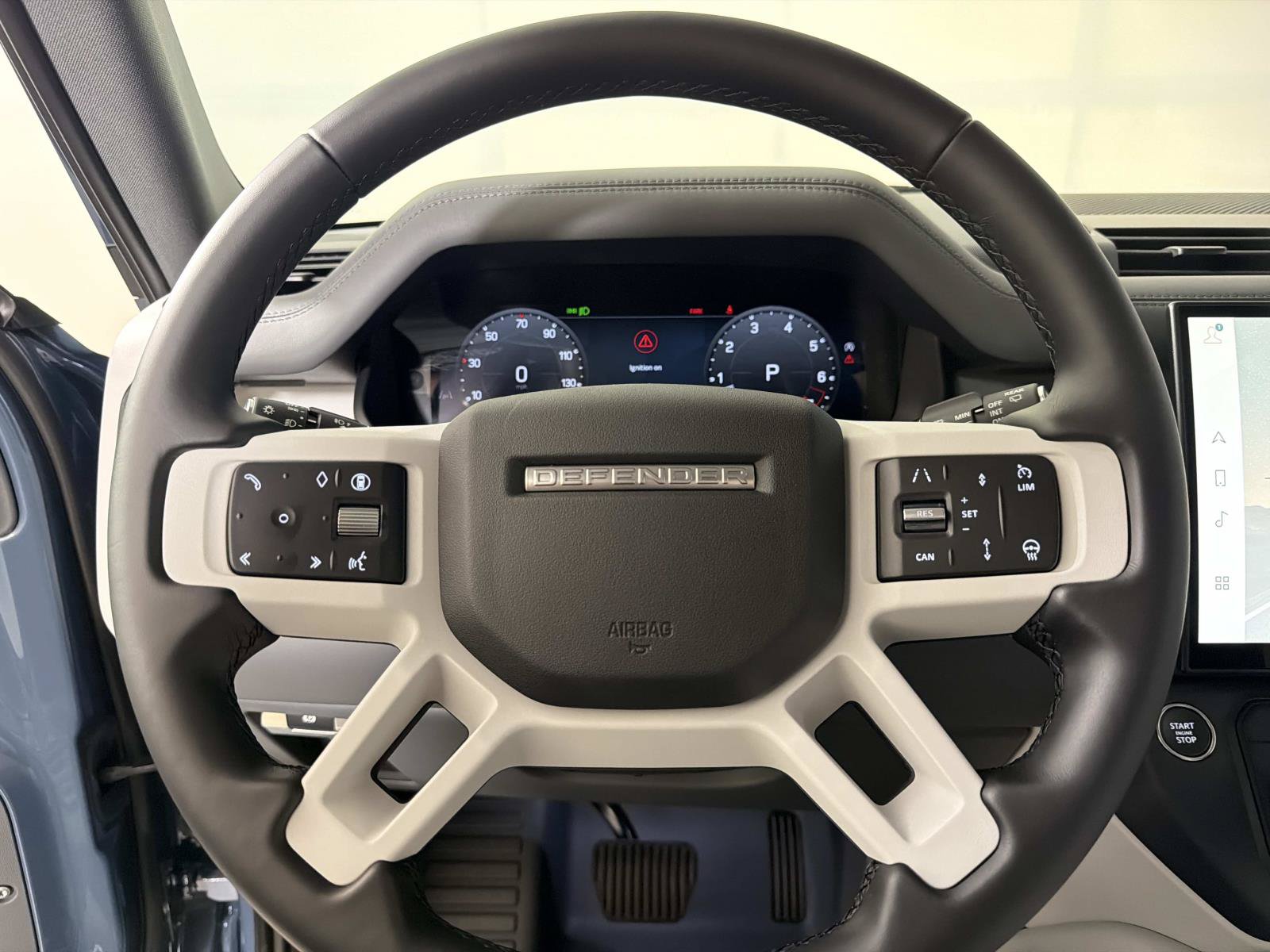New 2026 Land Rover Defender 110 X-Dynamic SE AWD/4WD image 28