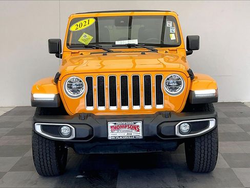 Used 2021 Jeep Wrangler Unlimited Sahara AWD/4WD image 2