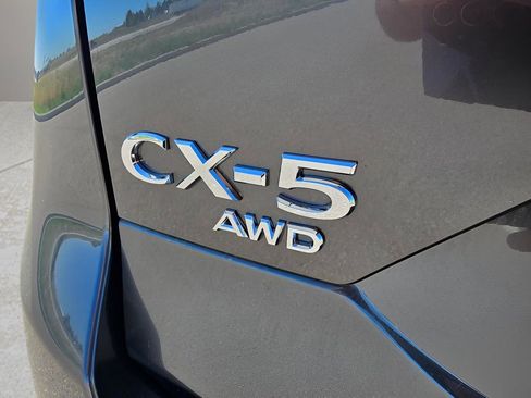 Used 2025 MAZDA CX-5 AWD 2.5 S w/ Premium Plus Pkg image 9