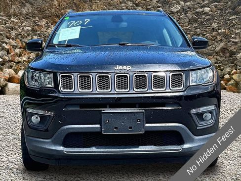 Used 2018 Jeep Compass Latitude AWD/4WD image 3