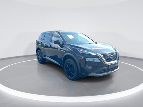 Used 2023 Nissan Rogue SV AWD/4WD image 2