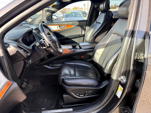 Used 2019 Lincoln Nautilus Reserve w/ Ultimate Package image 11