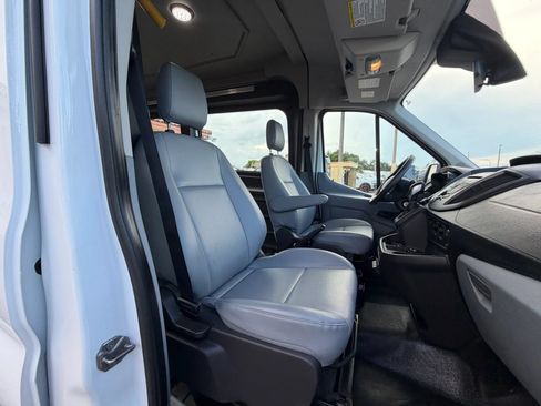 Used 2016 Ford Transit 250 148 Medium Roof RWD image 19